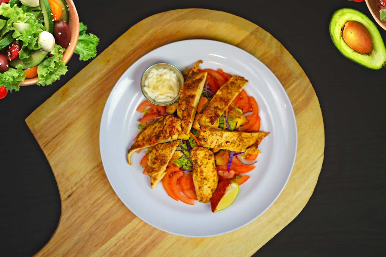 Spicy Chicken, Watercress, Avocado, chilli salad - Stir it up Magazine