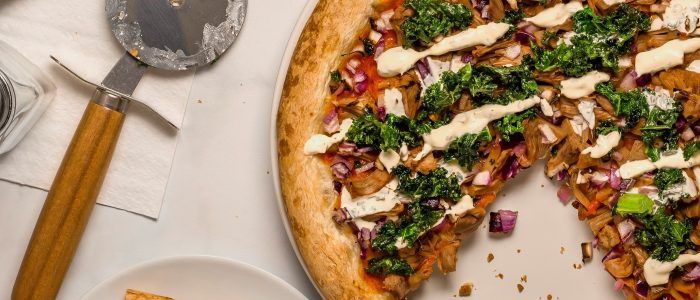 BBQ Jackfruit Pizza - Stir it up Magazine