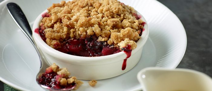 Lyle’s® Apple & Blackberry Crumble - Stir it up Magazine