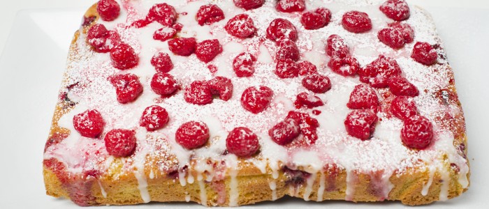 Phil Vickery’s Gluten-Free Polenta Tray Bake with a Tangy Lemon and Raspberry Fondant - Stir it up M