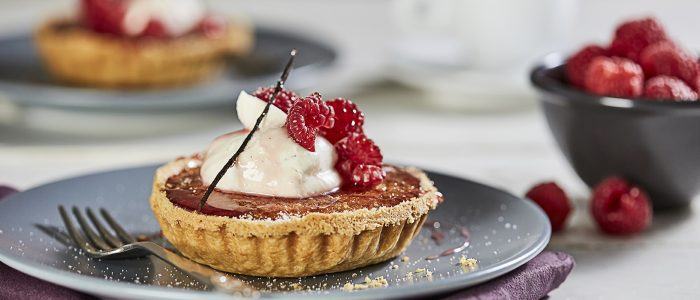 Raspberry treacle tart - Stir it up Magazine