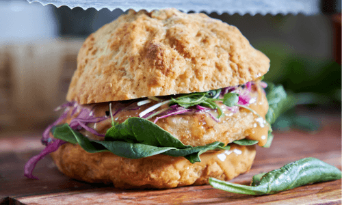 Mediterranean burger with mango salsa - Stir it up Magazine