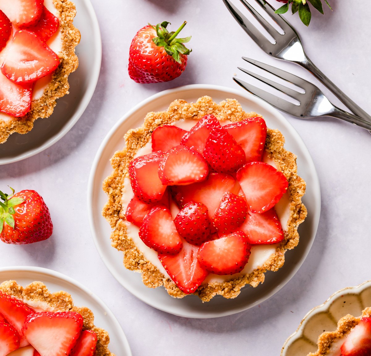 Strawberry &amp; Prosecco Tarts - Stir it up Magazine