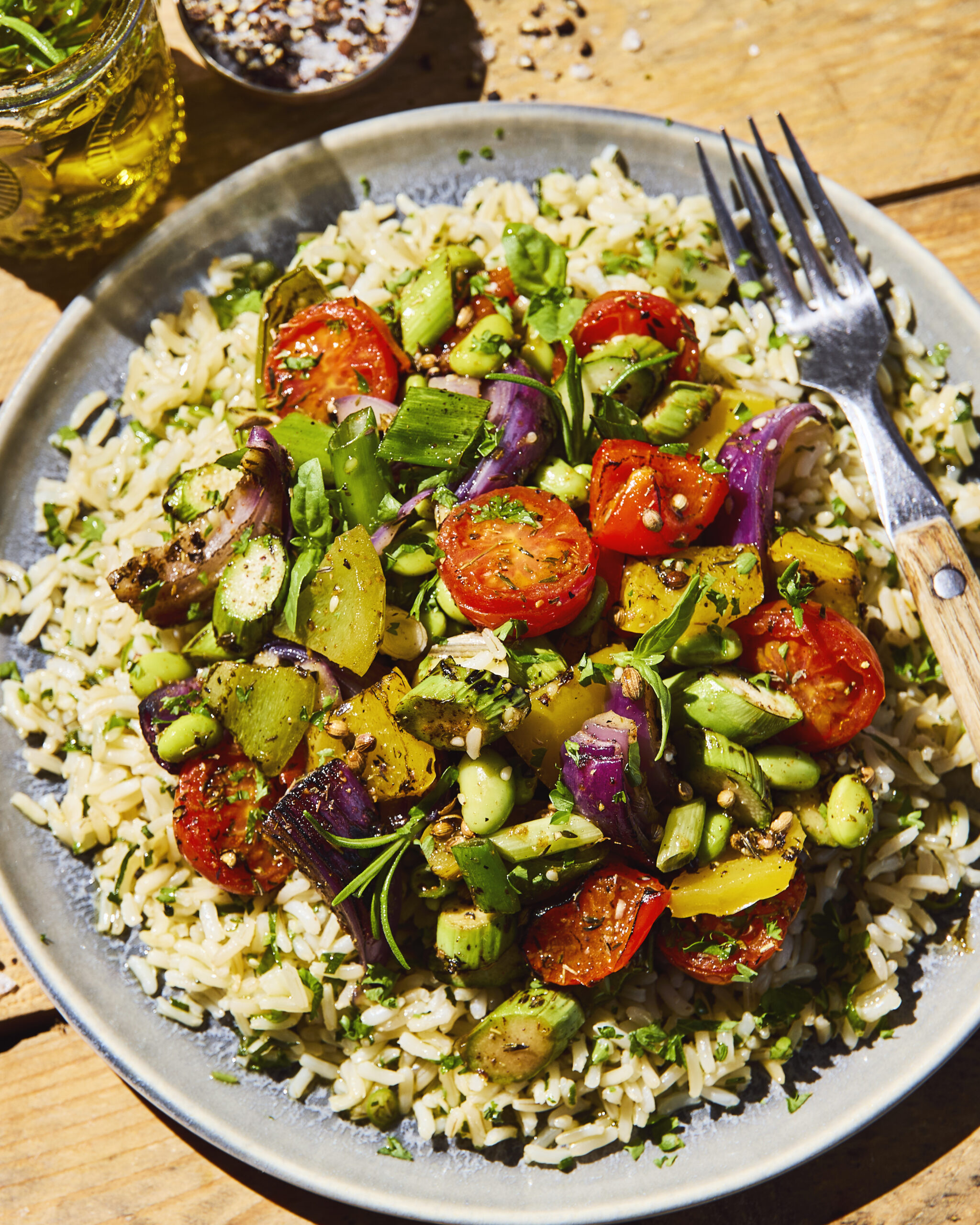Spiced whole grain rice with roasted vegetables Recipe